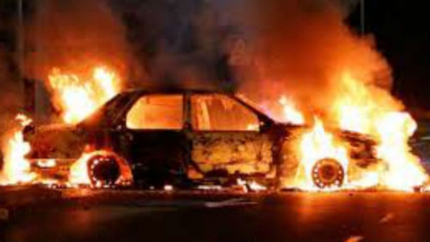Ночью в Саратове на Усть-Курдюмской горел BMW