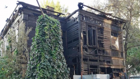 В поджоге дома на Вольской подозревают родственника погибших на пожаре людей