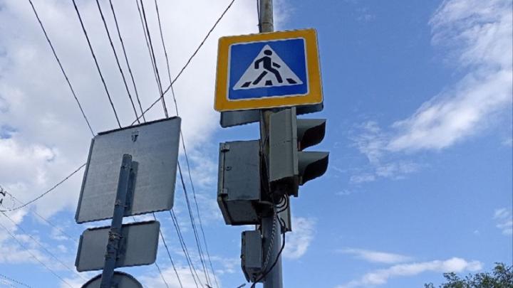 На 20 саратовских перекрестках изменен режим работы светофоров: адреса