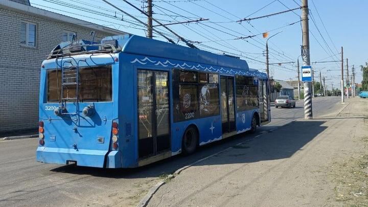 В Саратове на неопределенный срок остановлено движение трех троллейбусных маршрутов