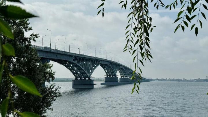 Саратовский регоператор предложил установить дополнительные бункеры на въездах в Саратов для дачников