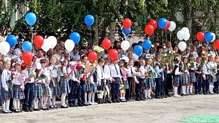 На Комсомольской в Саратове ограничат движение из-за "Первого звонка"