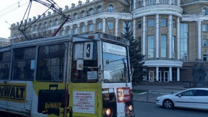 В Саратове остановилось движение трамваев 3-го маршрута