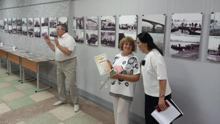 В Энгельсе открылась выставка легендарного фотохудожника