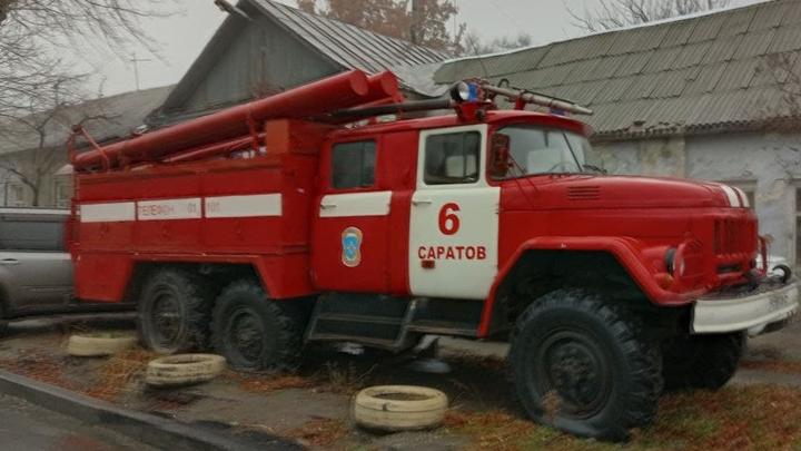 В Заводском районе Саратова горели старые вещи в многоэтажке