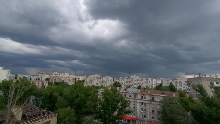 В Саратове возможен дождь с грозой