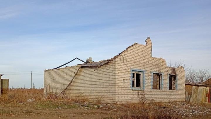 За сутки в Саратовской области потушено 13 пожаров