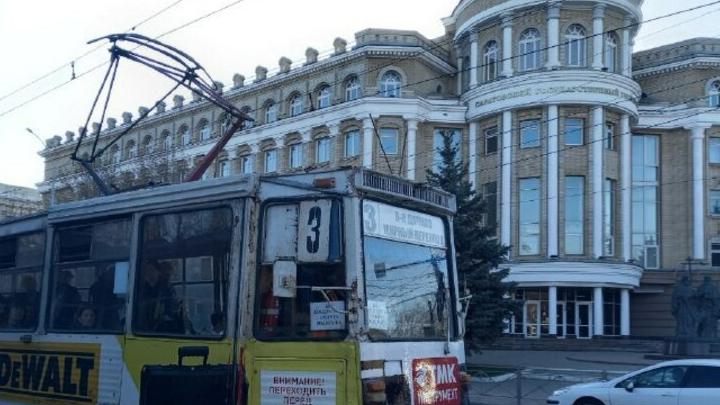 В Саратове остановилось движение трамваев 3-го маршрута