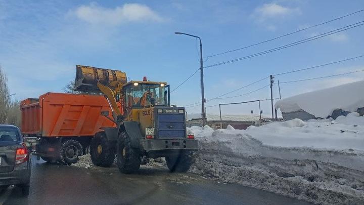 В Саратове до апреля ограничат стоянку транспорта