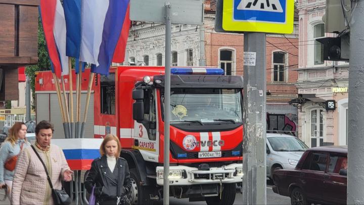 Саратовские пожарные потушили более 50 возгораний за неделю